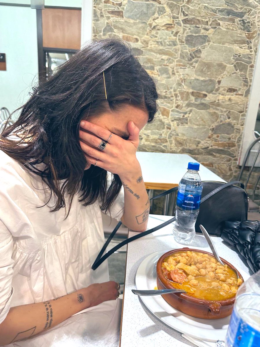 Luciérnaga. tweet media