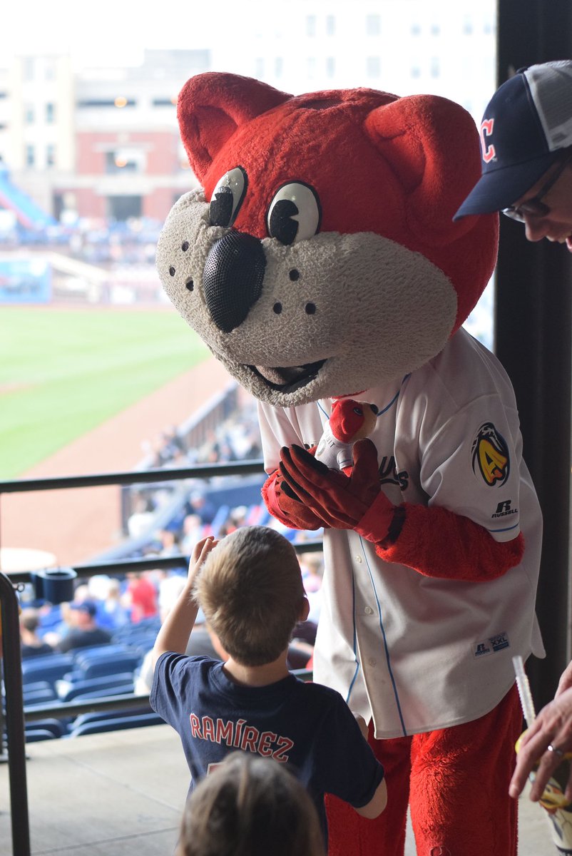 AkronRubberDuck's tweet image. Happy #WorldComplimentDay we love you all and cannot wait to welcome you back to Canal Park on April 5!

Spread joy and appreciation today by giving someone a compliment!