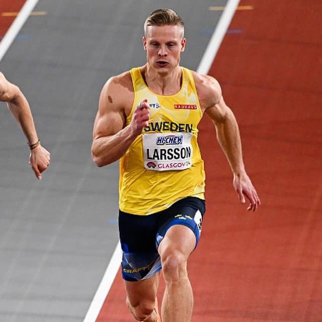 Henrik Larsson åstadkom med sin femteplats i VM-finalen på 60 m i Glasgow den bästa svenska placeringen i grenen genom tiderna. En lysande insats gjorde även Samuel Pihlström som tog sig till final på 1500 m. Läs mer -> friidrottaren.com/henrik-larsson…