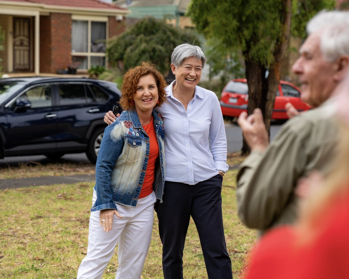 Jodie Belyea is a hardworking Frankston mum. She’s laser-focused on helping you with your cost of living - with stronger wages, lower taxes, better services and fairer prices. A vote for Jodie Belyea in Dunkley today is a vote for a better future.