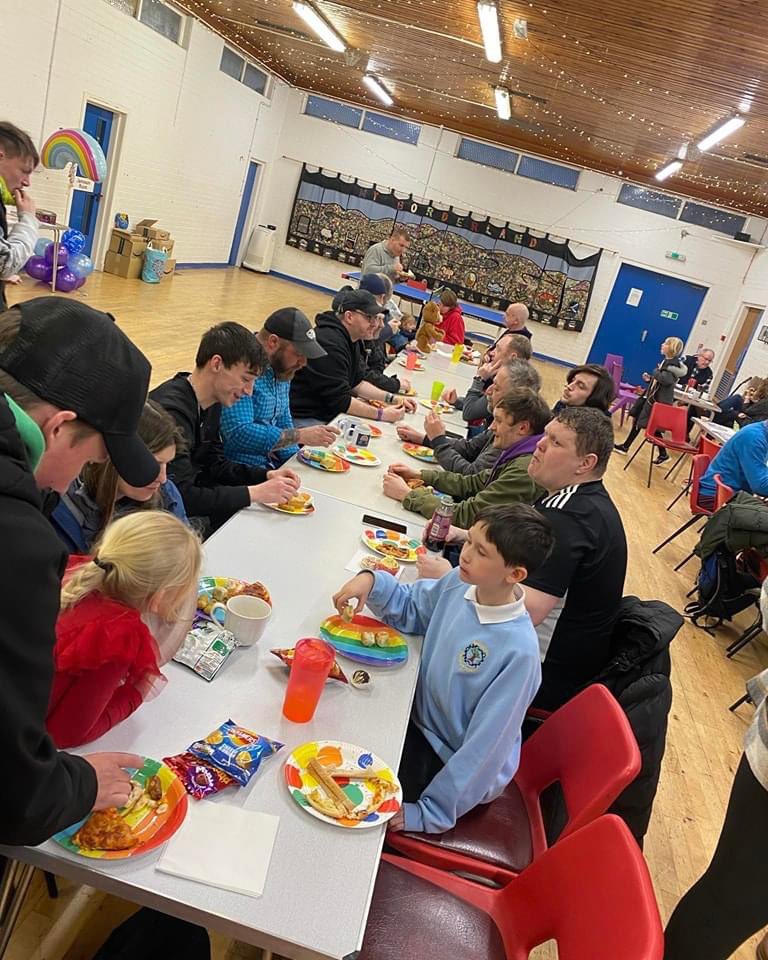 BordersRecovers's tweet image. Huge thanks to our amazing team for putting on a brilliant party and thanks to the 50+ people who came along to help us celebrate our 2nd birthday it was such a great atmosphere 😀 🎵🌈🥳
#makingrecoveryvisible 
@traceymcfallCEO  
@doig_fiona @caddygirl46 @ChrisMyers_UK