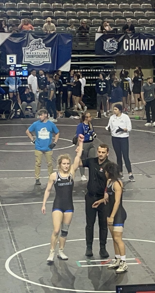 mlplotz's tweet image. 4-1 on the day, in the top 8, still wrestling, keep it going Madelyn