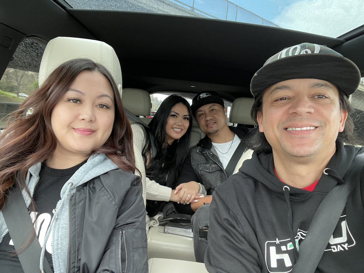 See y’all at the #comedyJam <a href="/SelenaONAIR/">Selena</a> <a href="/Graham949/">Graham</a> <a href="/BelindaMelinda_/">Bℓσνє💜</a> <a href="/missmja83/">🌺Miss MIJA🌺</a> <a href="/cheedsonair/">CHIDI FR</a> <a href="/RaeHermosillo/">VeronicaRae</a> @RadElvis <a href="/Califinest831/">🦁𝔉𝔯𝔞𝔫𝔨𝔦𝔢𝔇𝔞𝔏𝔦𝔬𝔫🦁</a> @AndyyLunatic <a href="/Zoochick415/">Angie washington</a>  DOG HOUSE! Whhatt?