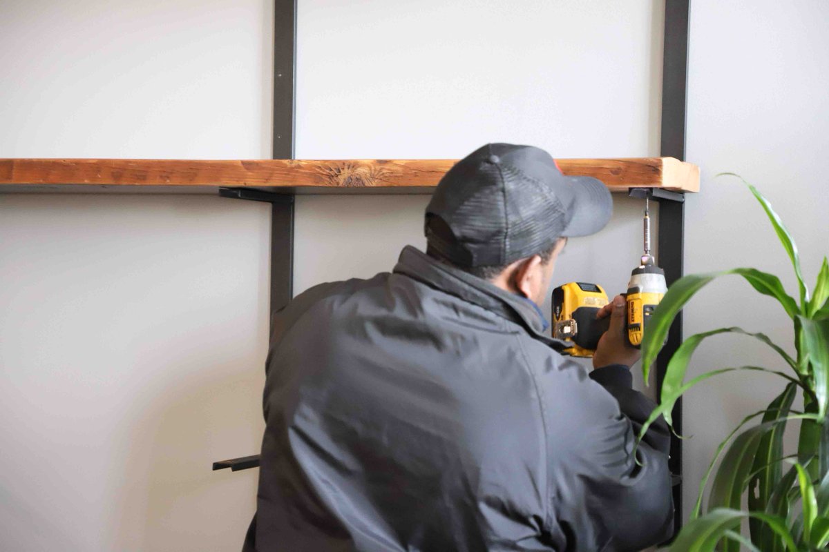 Did you know that FlatRate Moving has carpentry services available if needed during your move? From disassembly to reassembly, to building custom wooden crates, our skilled carpenters can help. 

#carpentry #additionalservices #movingservices #flatratemoving