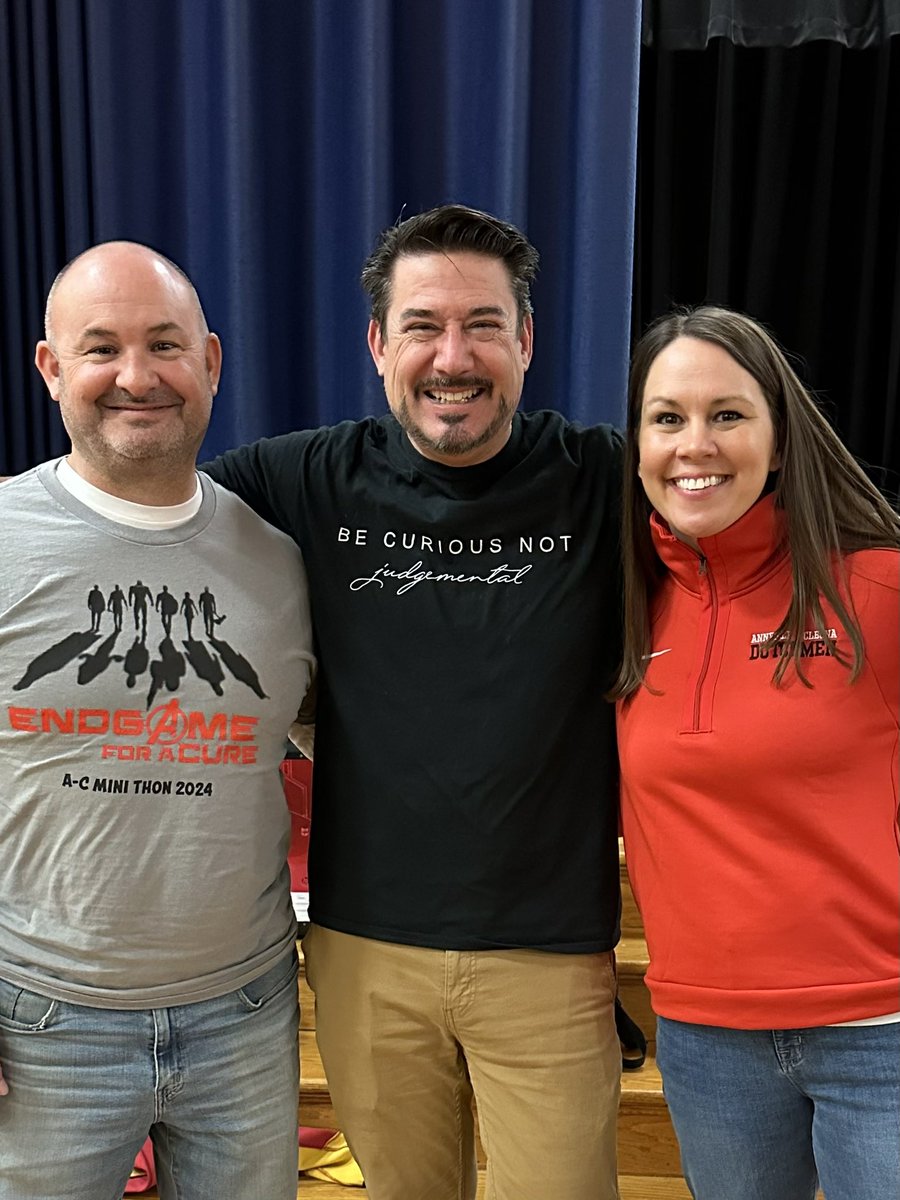Had the pleasure of meeting @BradleeWSkinner today as he shared an amazing message of positivity, perseverance, and the power of yet with students and staff @AnnvilleElem!