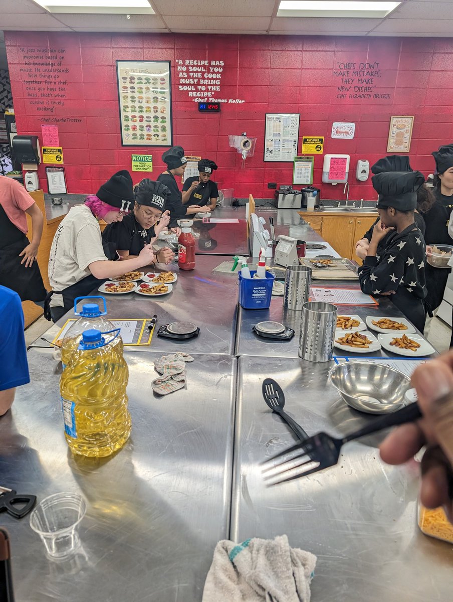 The_ChefX's tweet photo. It's been a busy week in #NHSCulinary. Kitchen math unit ✅. Students learned measurements conversions &amp; how to read &amp; scale recipes. Putting it in action with a scratch made pasta scaling lab! #OneChatham #CTERocks https://t.co/v62dtlNfzW