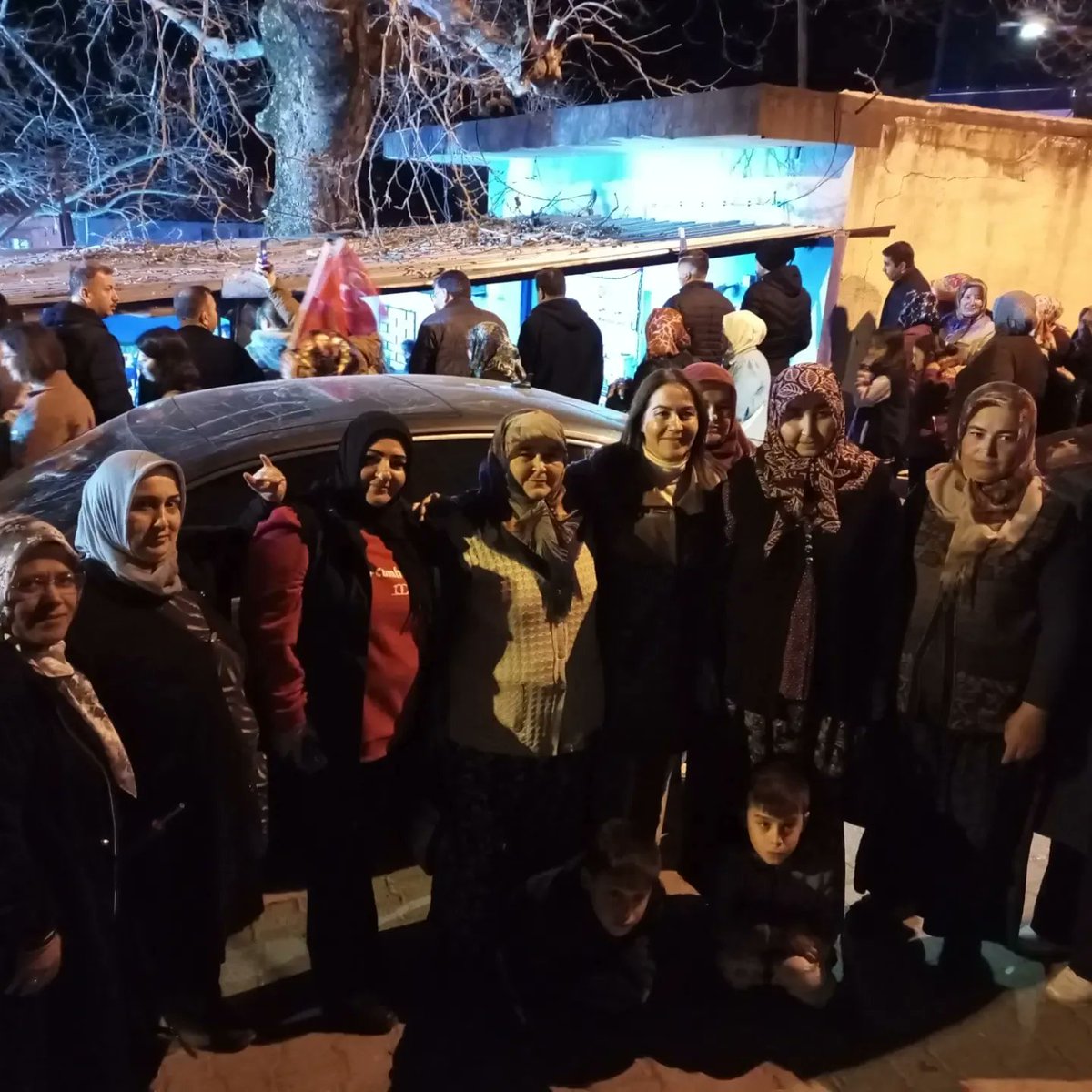 HaticeD29397872's tweet photo. Bu Akşam Cumhur İltifakı olarak Avşar ve Dalbahçe mahallelerini ziyaret ettik bu sıcak karşılamadan dolayı teşekkür ederiz https://t.co/lNZsUMLq1e