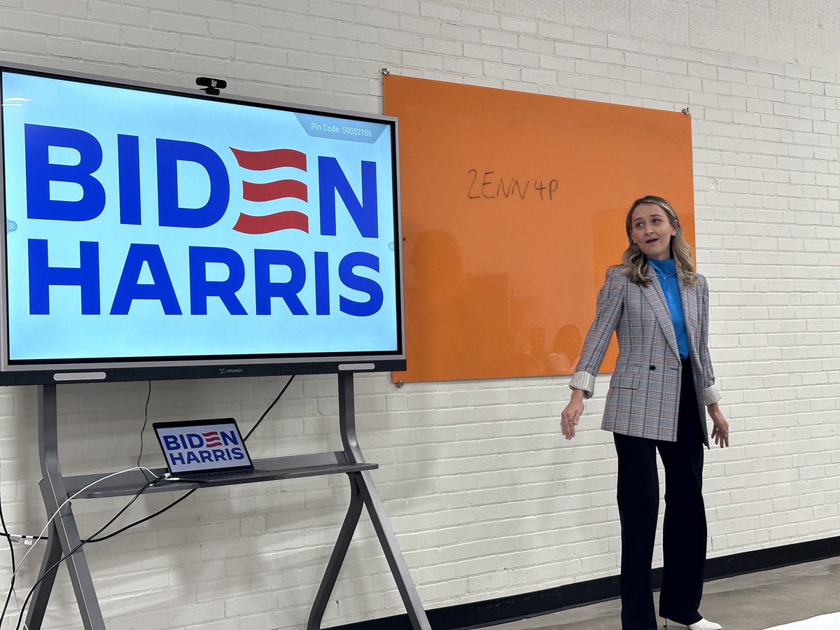 Students for Harris-Walz tweet media