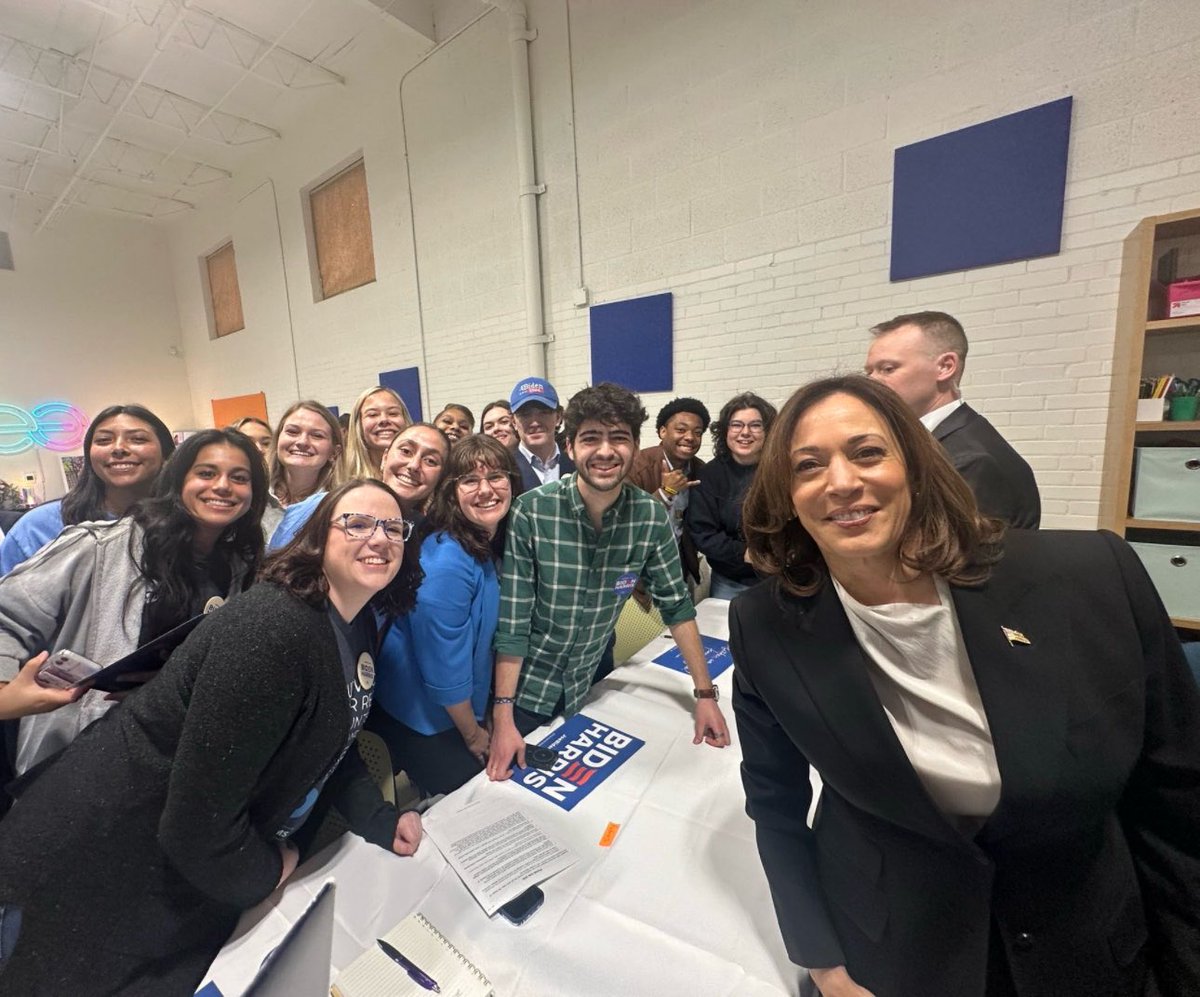 Students for Harris-Walz tweet media