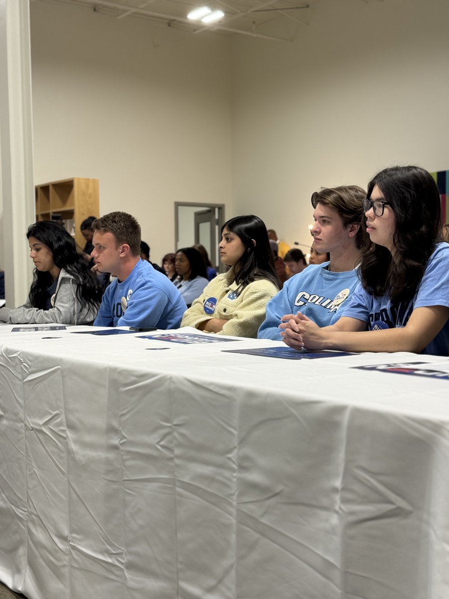 Students for Harris-Walz tweet media