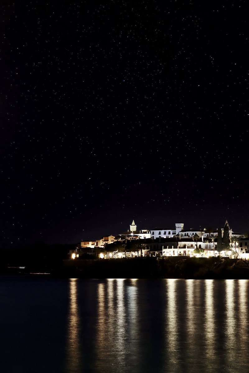 danivassi_'s tweet photo. Calabardina y estrellas✨ https://t.co/QNMdlteghg