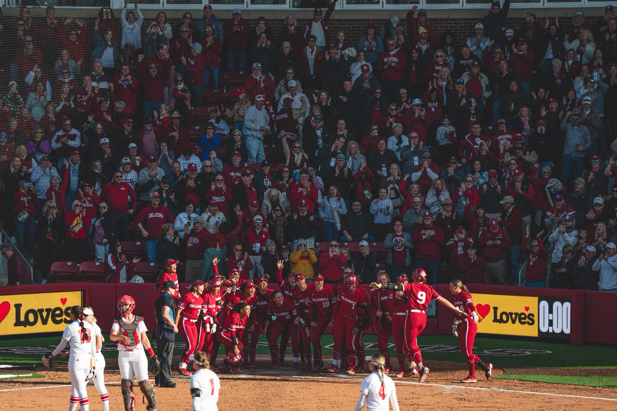 OU_Softball tweet picture