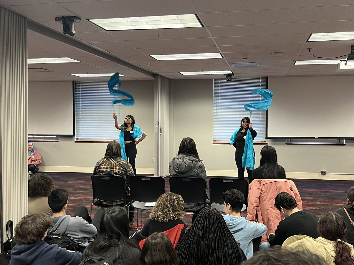 GorrinJM's tweet image. Got to see some amazing talent and reconnect with former professors at the @UNOmaha World Language Fair. Great event!