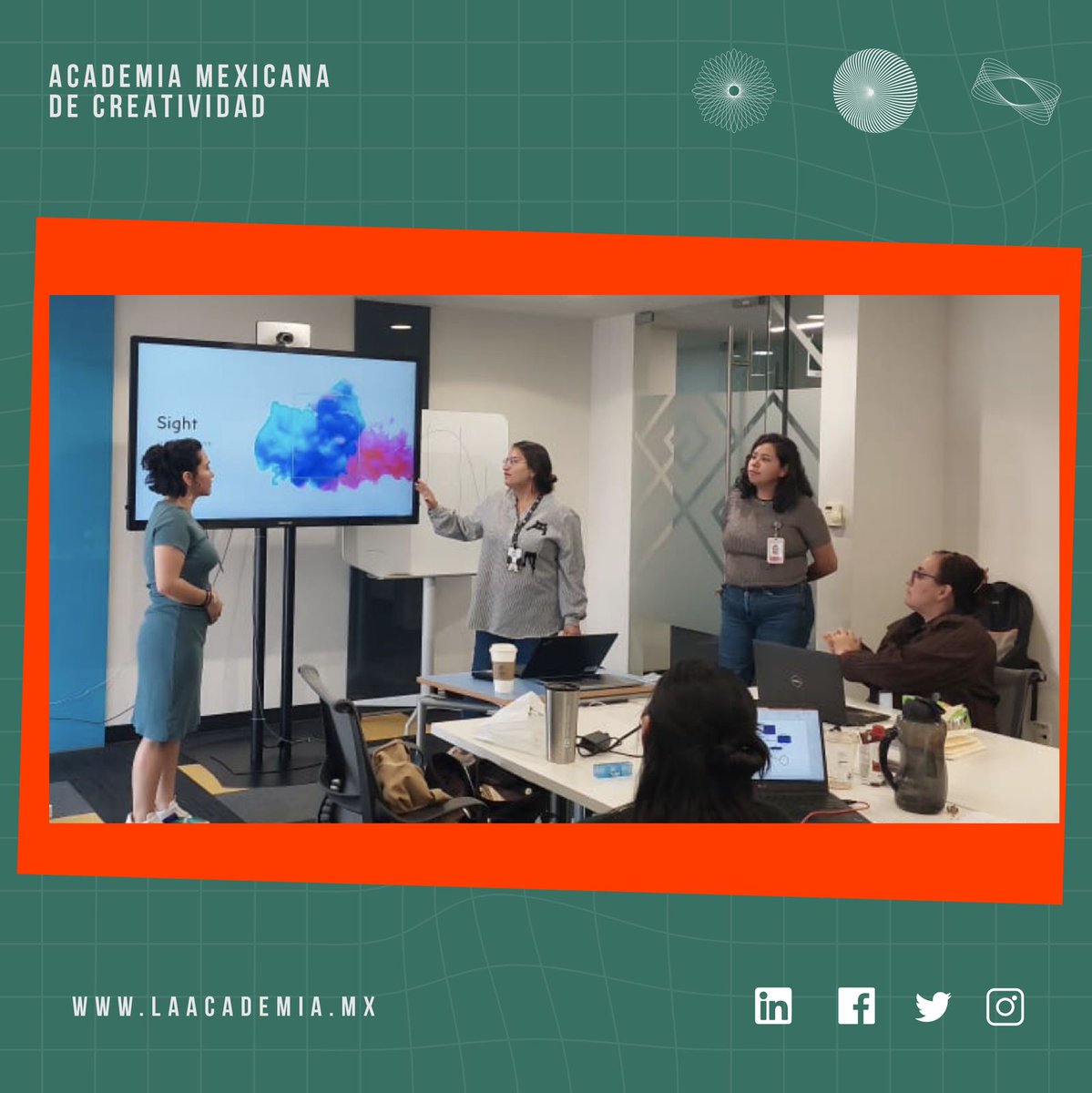 ¡HSBC avanza hacia el futuro con nuestro workshop de Innovación! 💡💼

Gracias a nuestro profesor <a href="/andrescedillo/">Andrés Cedillo</a>, CIO de Relevance Agency, por dirigir este taller para impulsar la creatividad y la innovación en la banca🙌🙌