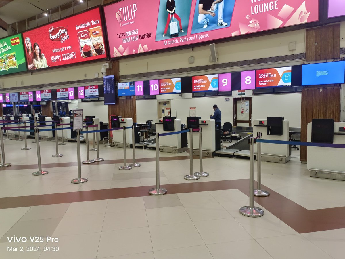 AolTraining's tweet photo. @AirIndiaX Reached Guwahati Airport now to find out that all your check in counters for 7.25 am Guwahati Delhi flight are shut. This is despite you contractually commuting to open check in 3 hours before departure. What kind of unprofessional behaviour !! https://t.co/9n7VVLllNM