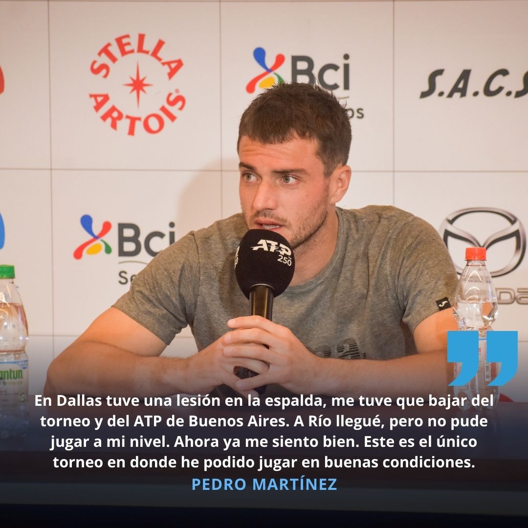 Santiago le sienta bien a Pedro Martínez ✌🏻. ¿Podrá repetir su título de 2022? 🎙️ @PedroMPortero | @ATPTour_ES