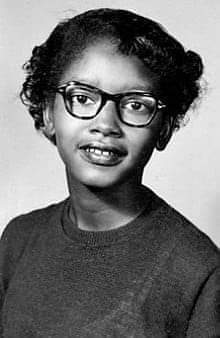 #ClaudetteColvin is an American pioneer of the 1950s civil rights movement & retired nurse aide. On March 2, 1955, she was arrested at the age of 15 in Montgomery, Alabama, for refusing to give up her seat to a white woman on a crowded, segregated bus.

#BlackHistoryMonth