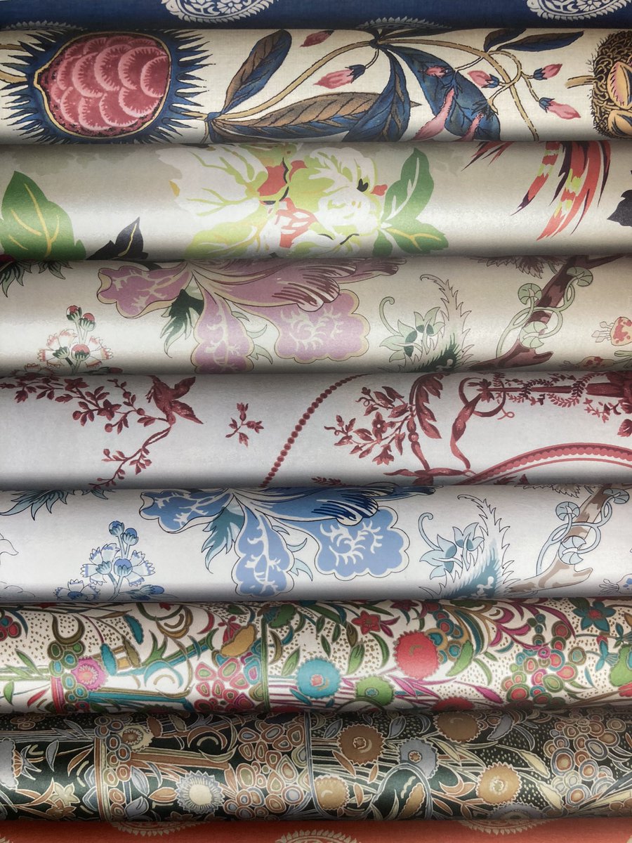 If you could have a romantic #Wallpaper wish list… @designarchives