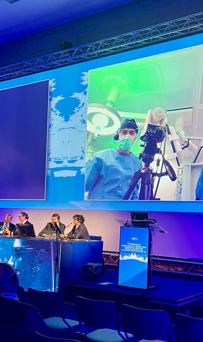 Today at @UIHealth #SP retroperitoneal right adrenalectomy with LAA approach streamed #live to #TUM24 in my home town, beautiful #torino. Thanks Prof Porpiglia for the chance to show a very good way to use #SP. #speurope. @UICUrol