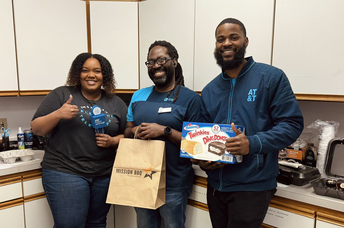 In honor of Employee Appreciation Week I want to recognize the outstanding efforts of our dedicated team! Huge gratitude for your hard work and commitment. Thank you for being you💙✨ @CD7084 @TeeWesley99 @LavernA718 @Mr_Feliciano20 @MASMakeItMatter #LifeAtATT #MasMakeItMatter
