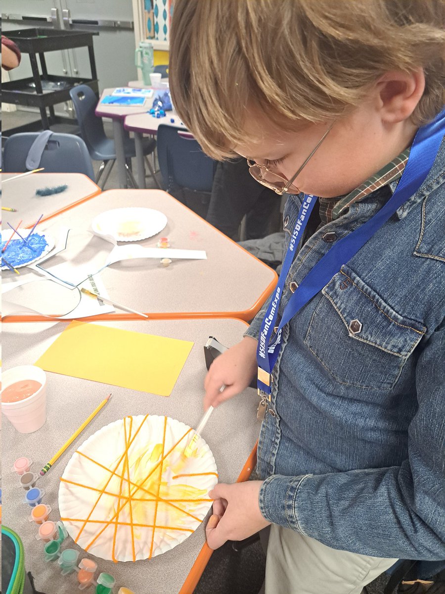 CHerrera_HBES tweet media