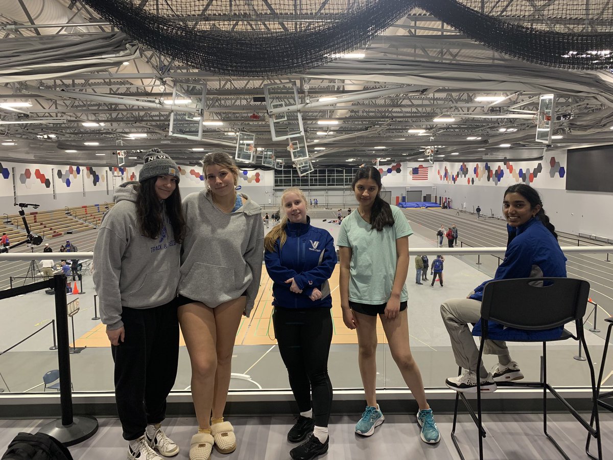 Great Job at Lakes. Great track and a lot of fun. Congrats to lussem on her PR. <a href="/VHHSAth/">VH Cougars</a>