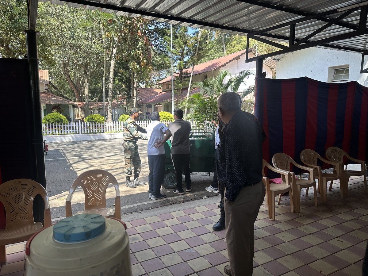 Deepakkrishnap9's tweet photo. Global prostate cancer foundation- It was immense pleasure to be part of Prostate cancer screening at army base in Bangalore . 
#ProstateCancer #prostatecancerawareness #hcg #usi #eau #aua #IndianArmy https://t.co/rLZ8eJLybW