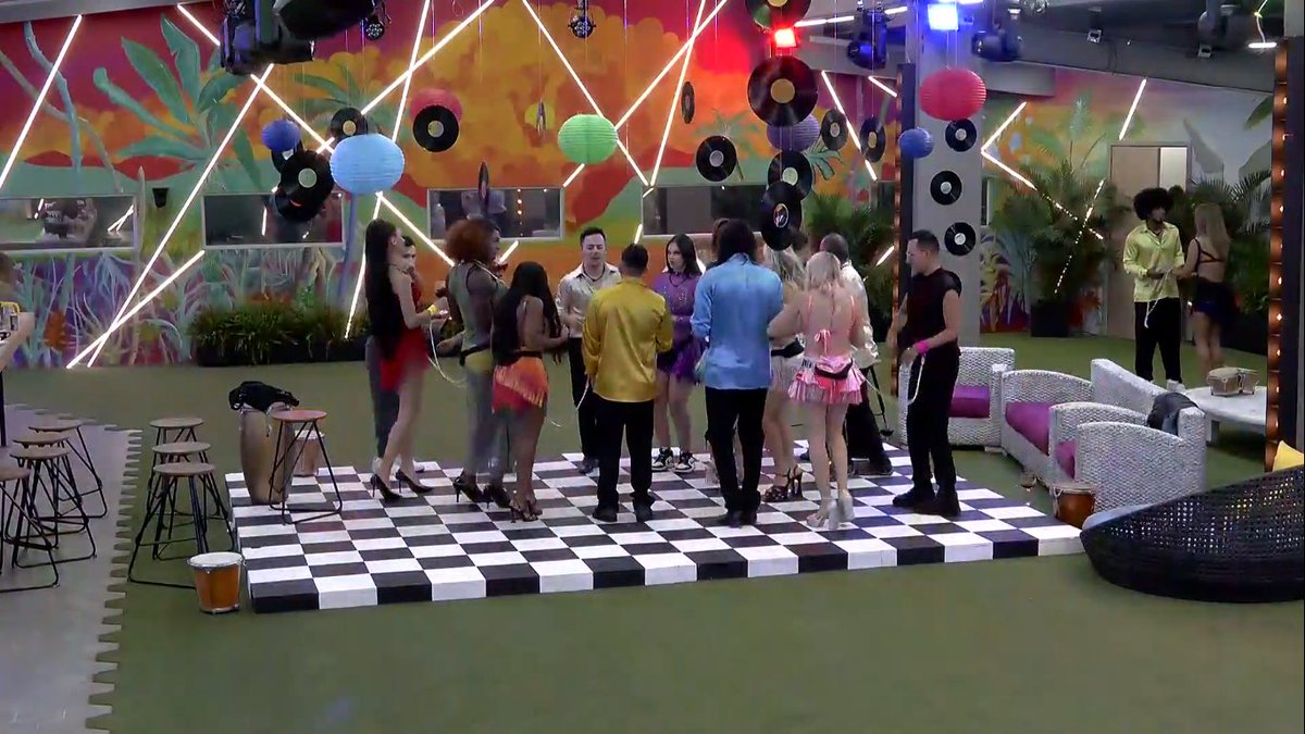 CarlitosDeCali's tweet image. @LaCasaFamososCo #lacasadelosfamososcol #lcdfc @VIX sigue la rumba... jefe, META SALSA SHOKE, SALSA BESTIAL PARA PISAR BALDOSA...