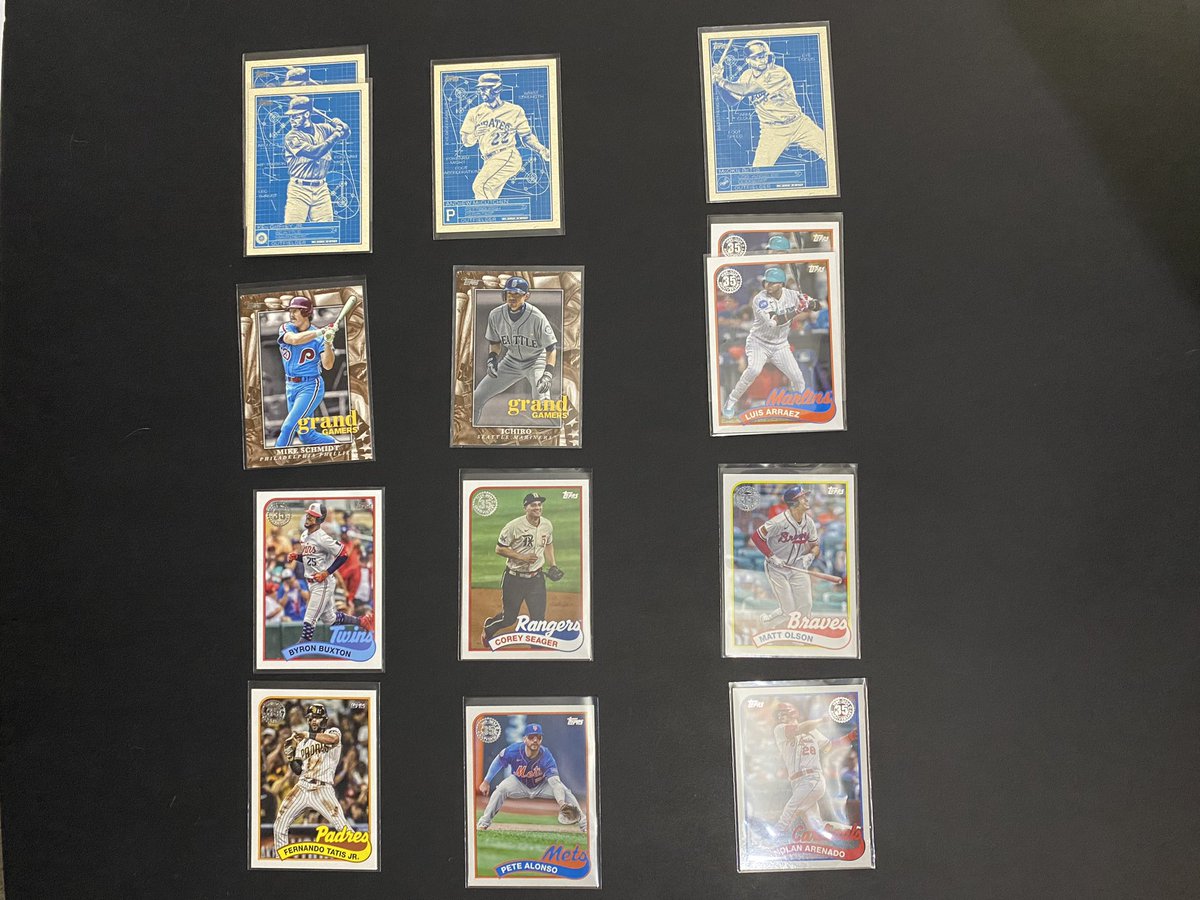 SalmonCollects's tweet image. #clthawktystacks 3/1-3/3
Post #15

‘24 S1 Inserts!

.50 each OBO

Every $5 spent knocks $1 off total 💸
                 $5 Total = $4
                $10 Total = $8
                $15 Total = $12
                $20 Total = $16, cont.
   
See pinned post!

#TBBCrew #stacksale