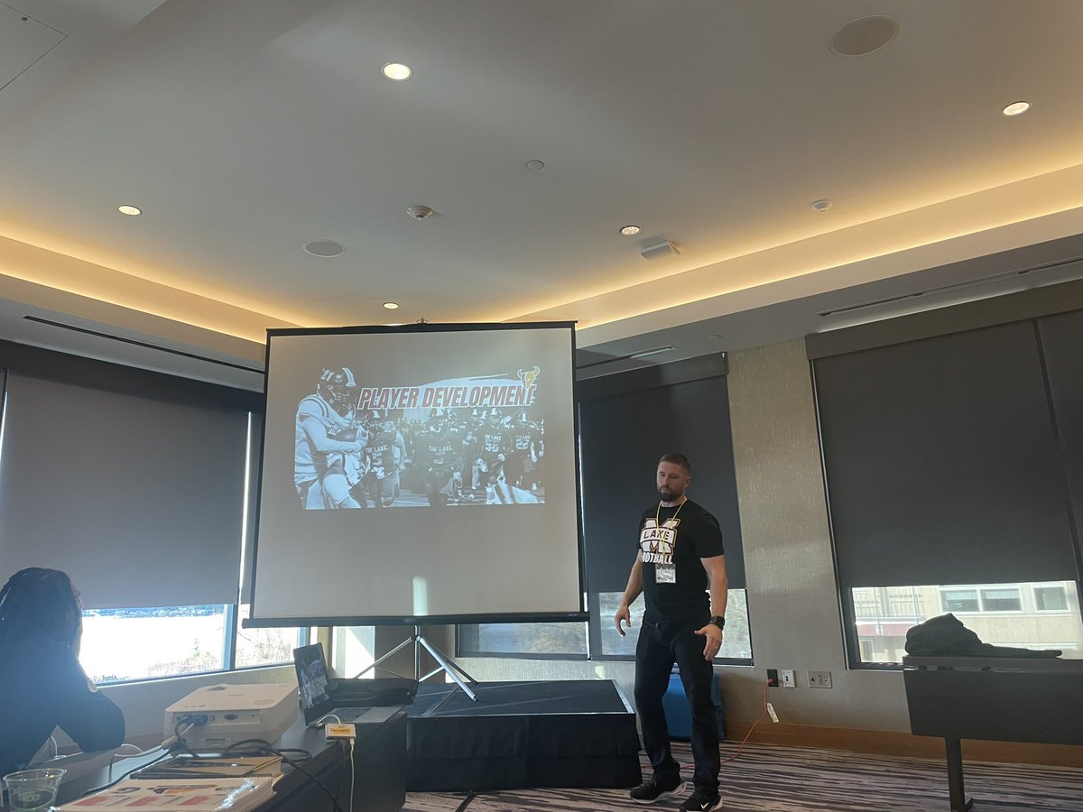 WSFCA1's tweet photo. Moses Lake HC Brett Jay speaking about Program/Player Development at WSFCA @GlazierClinics Seattle! https://t.co/c8TmHf5XRK