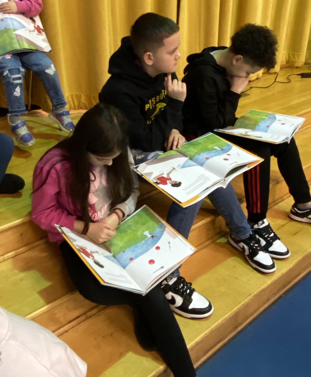 Salemave's tweet photo. This morning, families had an incredible time! They received their own copy of the inspiring book "Counting on Katherine," listened to it read aloud, got creative with rocket crafts, & shared a delicious breakfast together. What a fantastic way to start the day! #BeHeretoGetThere https://t.co/KcWK8Z5DOc