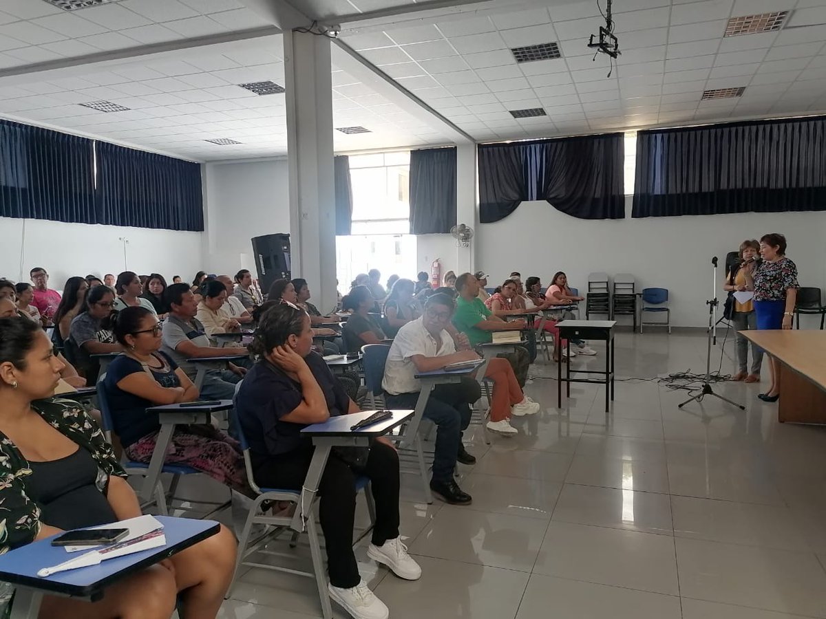 Minsa_Peru's tweet photo. En el marco del Plan de Salud Escolar e Implementación de Escuelas Saludables, el #Minsa, a través de #Diresa Callao, realizó una capacitación denominada “Vigilancia Sanitaria de Quioscos, Cafeterías y Comedores Escolares”, con la finalidad de promocionar acciones de cuidado y promover entornos saludables en las instituciones educativas de la región portuaria.
✅ La actividad contó con la participación de Promoción de la Salud y Salud Ambiental de la Diresa Callao y la Dirección Regional de Educación del Callao.