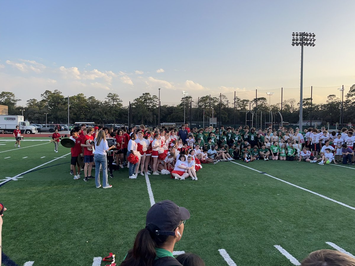 Great day today for @StratfordSBISD to be a part of the Unified Football game vs Memorial!!! Tremendous athletes and incredible support for both sides equaled an amazing experience for everyone involved!!! #SpartanPride @77079Athletics @StratfordFB1