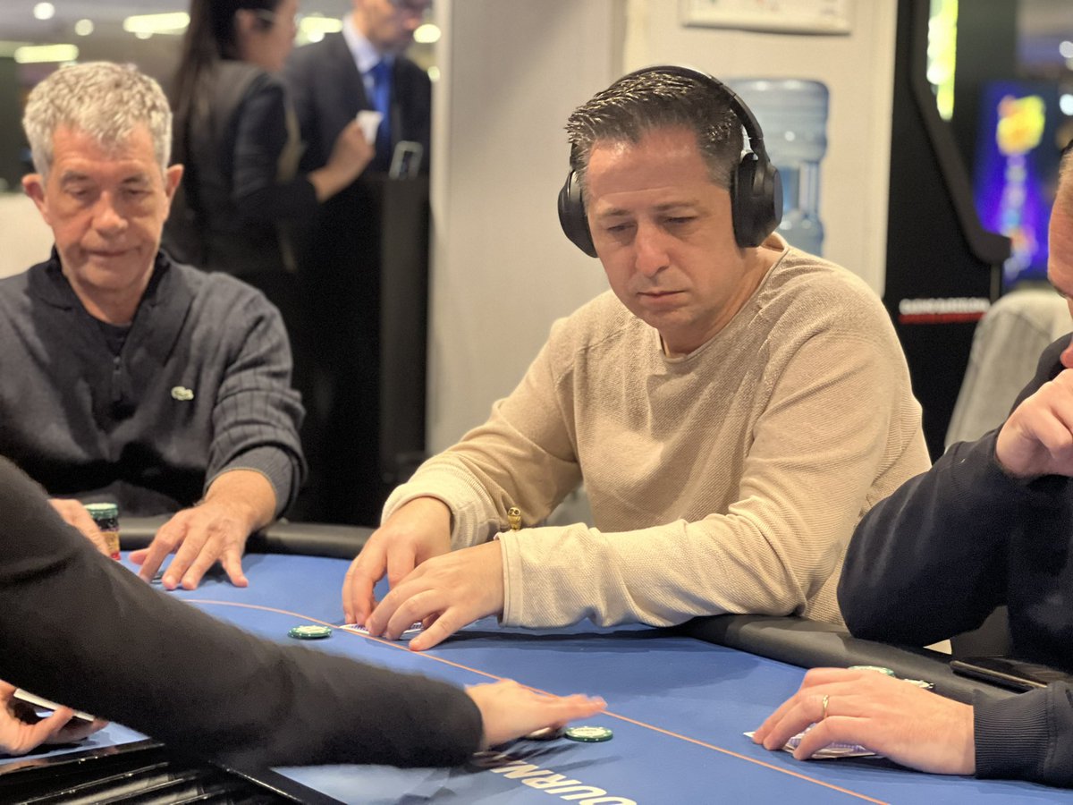 ♠️ OPENING <a href="/CEP_Poker/">CEP Poker</a> - 1B ♠️

Volvemos del último descanso del día con las pilas cargadas antes de disputar los últimos niveles del día 1B 

Por el momento 2 #TeamProCEP siguen con vida en el OPENING ⭐️

- <a href="/masticora/">Pablo</a> 170.000 pts 
- Sergio Rodríguez 78.000 pts 

Field :