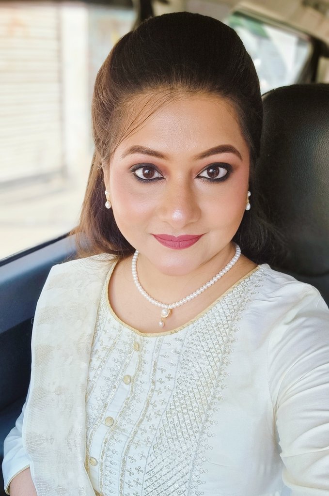 Chandrika (@chandrikalive) on Twitter photo After a super exciting and memorable show and a whole night journey here I am wishing you all a very very GOOD MORNING with a heart full of joy and a mind full of energy to start a New Day.....💐💐💐🤗🤗🤗🌄🌄🌄 After a super exciting and memorable show and a whole night journey here I am wishing you all a very very GOOD MORNING with a heart full of joy and a mind full of energy to start a New Day.....💐💐💐🤗🤗🤗🌄🌄🌄