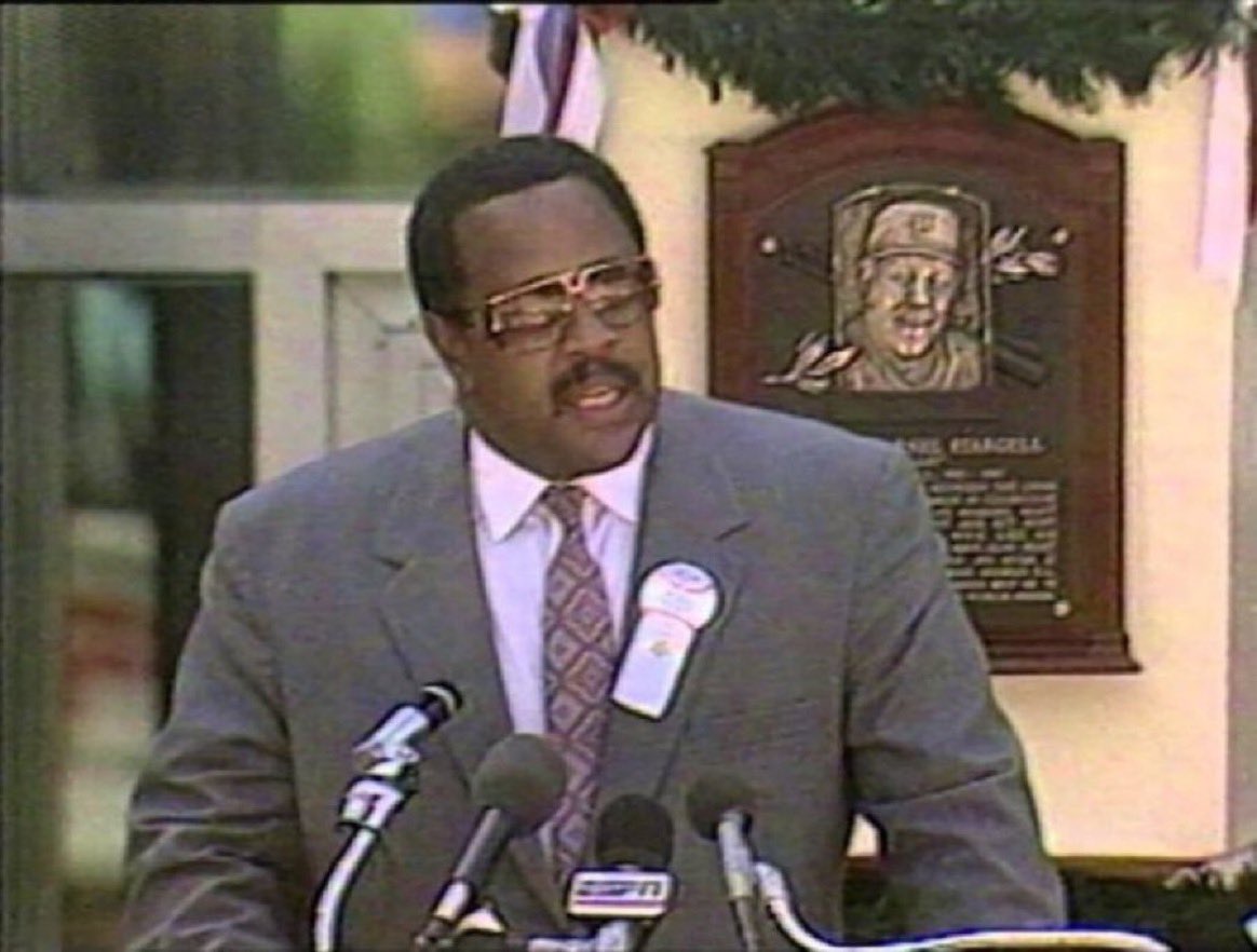 Super70sSports's tweet photo. Willie Stargell gave his Hall of Fame induction speech while looking like every exasperated movie police captain who’s tired of dealing with loose cannon cops. https://t.co/PZUws01E7u