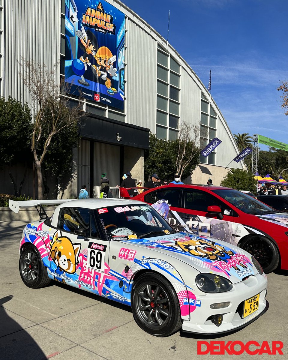 deko_car's tweet photo. Always the showstopper at our DEKOCAR Showcase!
.
Aggretsuko Sanrio on Suzuki Cappuccino | Owner Instagram @kei_car_guy
.
From DEKOCAR Showcase @animeimpulse Pomona 2024
.
Like &amp; Follow the Deko Car Movement !➡️️@dekocar #dekocar #デコカー https://t.co/8Ev89jcQC7