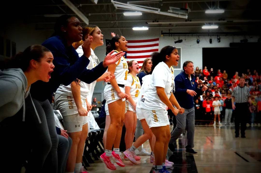 ProductionsW7's tweet photo. We have to extend our thanks to Coach Herrick and the Pius XI GBB program for inviting us to practice this past week and commend you all on a great season and we wish the best to the senior class! #rollpopes #thankyouseniors πππππππ @PiusLadyballer @PXI_Athletics https://t.co/wpYjhh93Ia