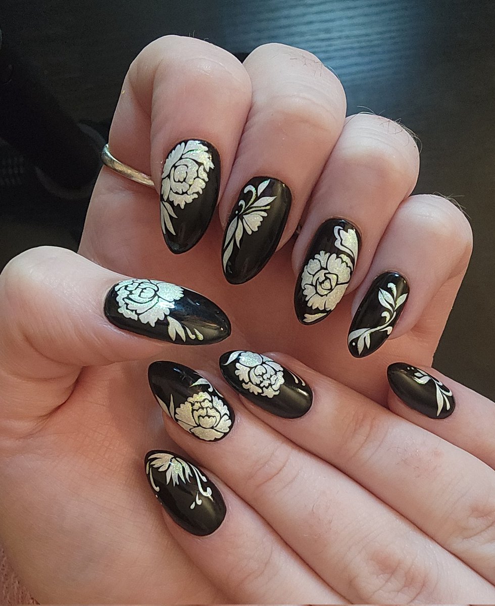 yoongi inspired nails to ring in our shared birthday month 🥰