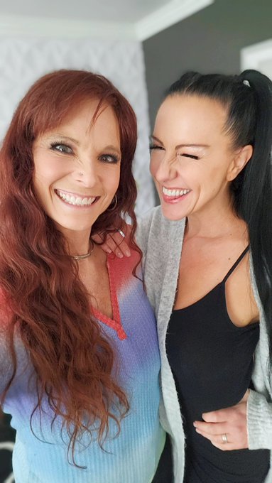 It's always a wonderful surprise when you come to set &amp; cross paths with a good friend, like @texas_patti