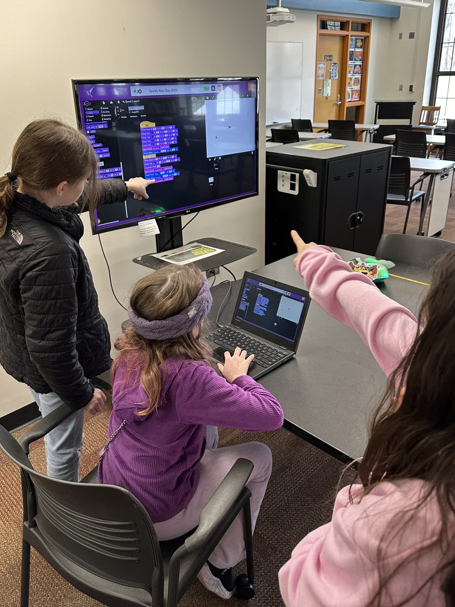 jmgardyhill's tweet image. Excited that our ROMS Girls Solve-IT Robotics team, Cyborg Potatoes, has submitted their entry for Quest 1.
❤️🤖💻 #girlssolveit #fordgirlsinstem @ROMS_Learning