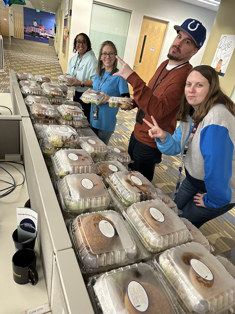 Closing out Employee Appreciation Week serving lunch to everyone! #EvvElite #EAW24 #MBCGoodStuff #LifeAtATT @mbcgoodstuff