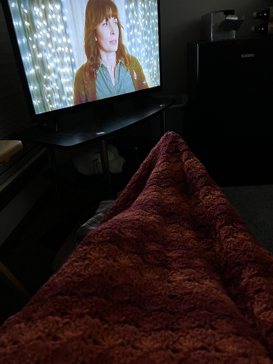 Rom com and a snuggly afghan… thanks Ms Hart!!!!@kandehart