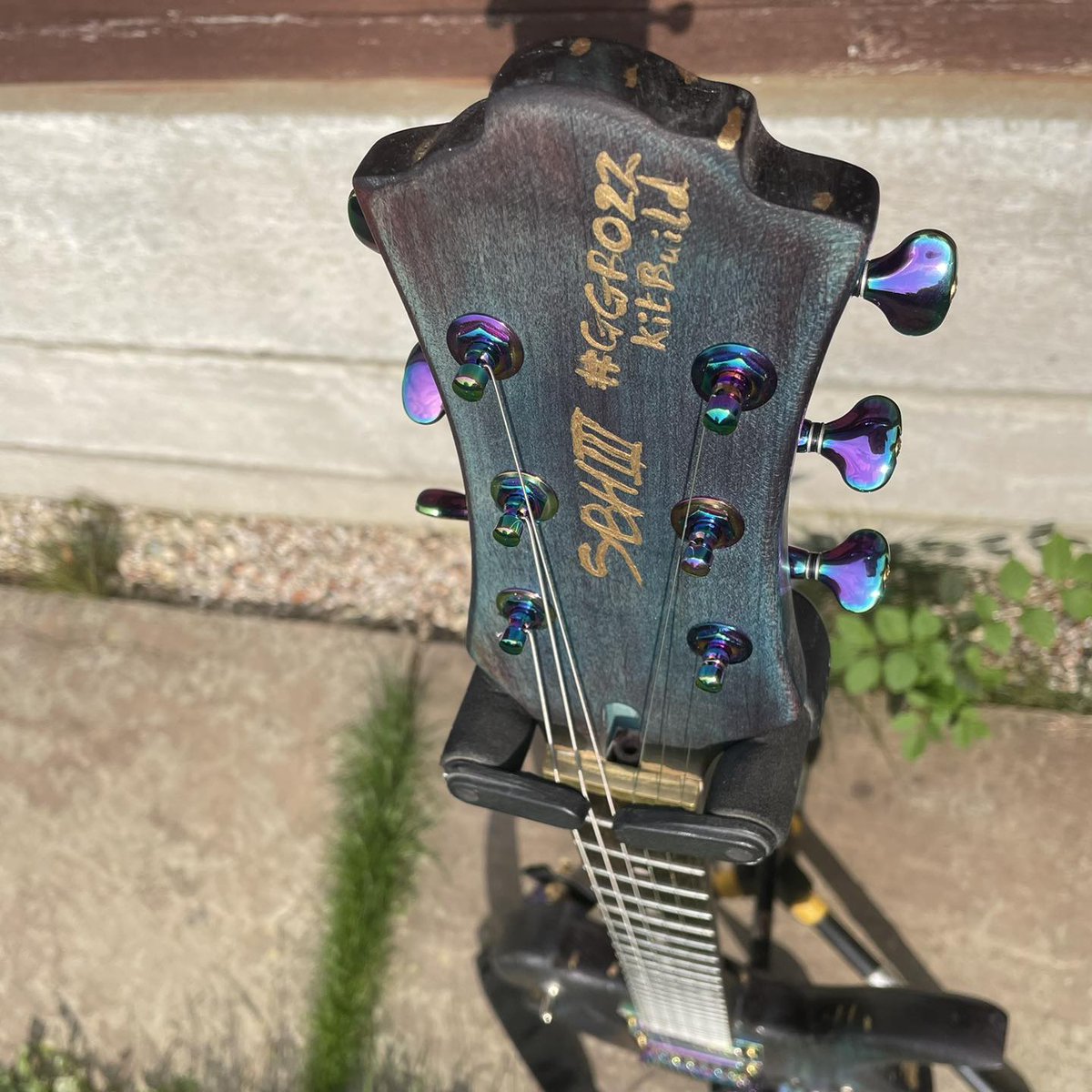 guykeroffi5384's tweet photo. Do you adore our chameleon rainbow products and dream of having chameleon-colored parts on your guitar? 🌈 If you're eager to dive into the world of vibrant accessories, check out our website for more information! 🎸 https://t.co/sHwbOyRg3W