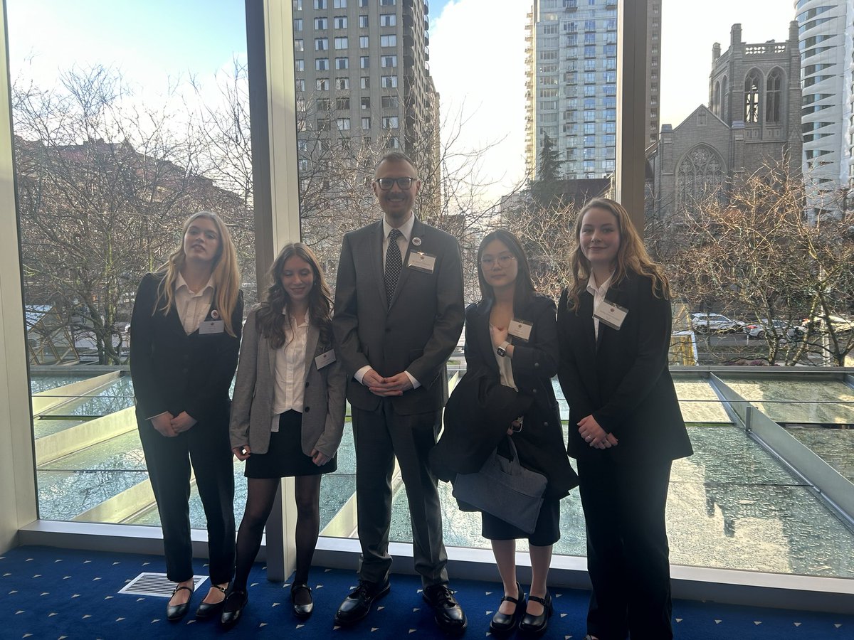 So proud of this group  for representing <a href="/SD27_CC/">School District No. 27</a> at the model UN in Vancouver!.. as a parent and educator, I can say we are lucky to have a wonderful district that empowers our youth! <a href="/LenardonCheryl/">Cheryl Lenardon</a> <a href="/chris24v/">Chris van der Mark</a>