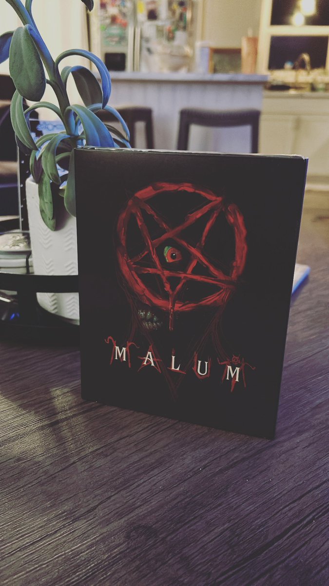 Currently Watching:

• Malum •

👍🏼 or 👎🏼

#malum #horror #horrorpod #horrorpage