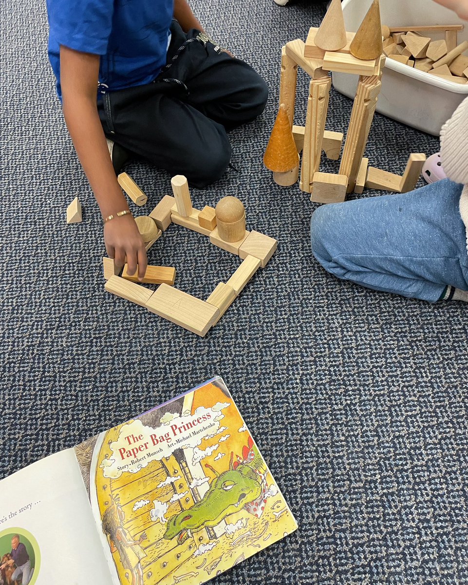 msctsang's tweet photo. Our FDKs listened to The Paper Bag Princess this week and recreated the story by building Elizabethโs castle and the dragonโs cave, and helped Elizabeth make her way to the dragon and Ronald on her trusty robotic steeds. #PBPDay https://t.co/k4Z1e16xAX