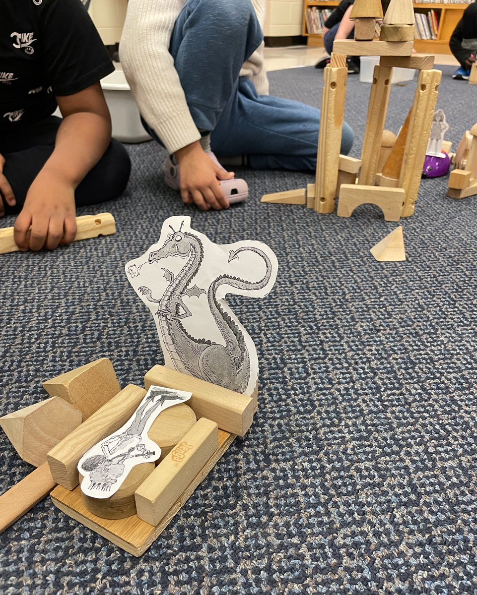 msctsang's tweet photo. Our FDKs listened to The Paper Bag Princess this week and recreated the story by building Elizabethโs castle and the dragonโs cave, and helped Elizabeth make her way to the dragon and Ronald on her trusty robotic steeds. #PBPDay https://t.co/k4Z1e16xAX