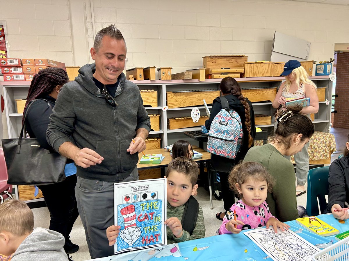 Family, Food, and Fun! 🖍️✂️📚 <a href="/GTEtoucans/">Golden Terrace Elementary</a>