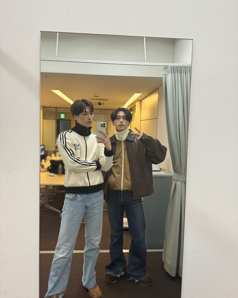 dailysukai's tweet photo. 🐰🐰

#木全翔也 #金城碧海 
https://t.co/Fetrfs7mH0 https://t.co/Sk9orZgdJy